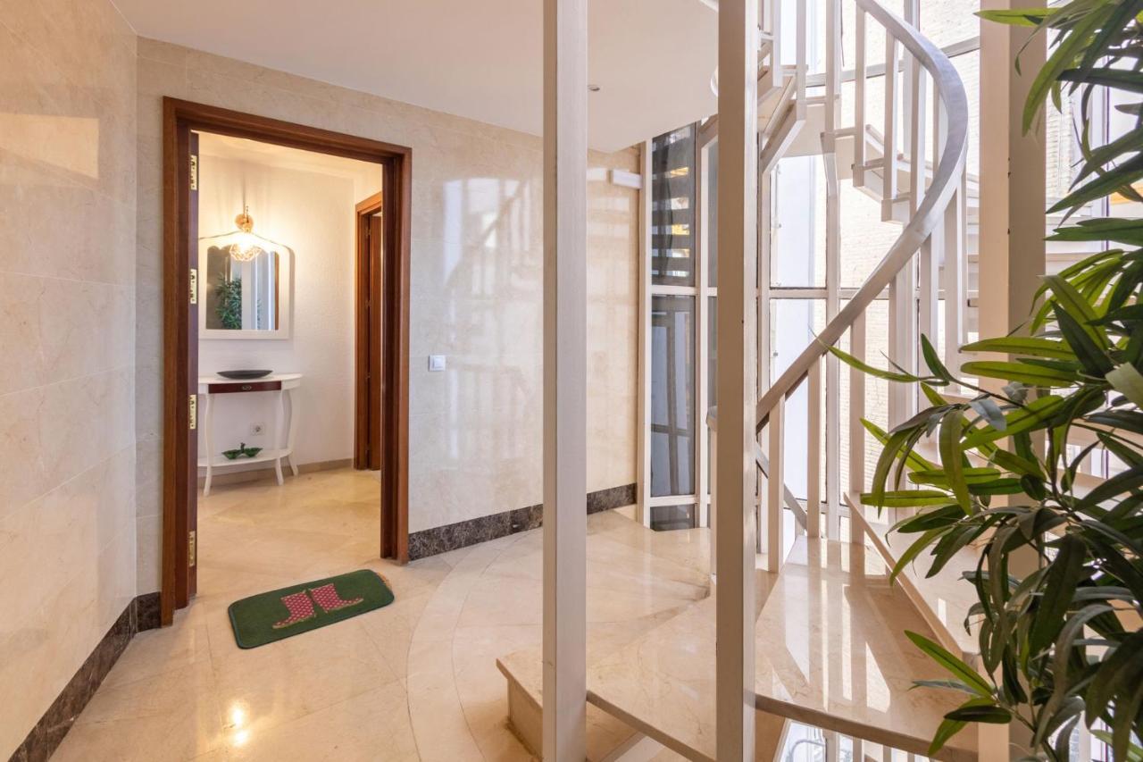 El Salvador City Center Suite By Valcambre Séville Extérieur photo